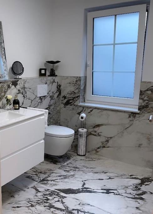 Gemuetliche Wohnung Im Herzen Von Швебіш-Гмюнд Екстер'єр фото